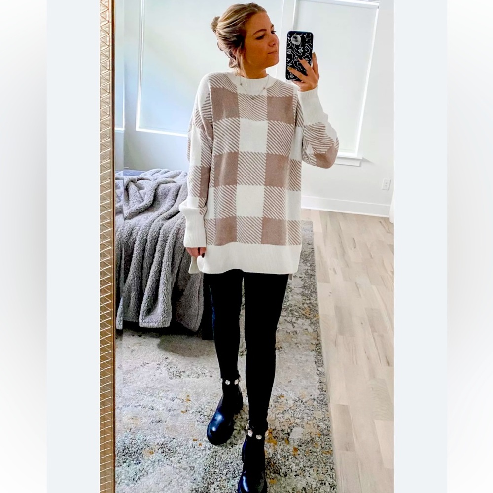 Abercrombie Super Soft Oversized Checker Print Sw… - image 1